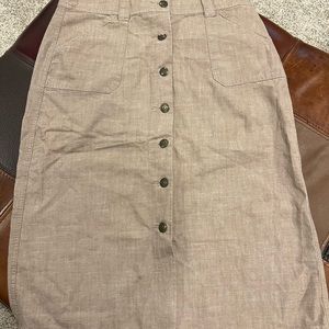 Christopher and Banks size 8 linen skirt